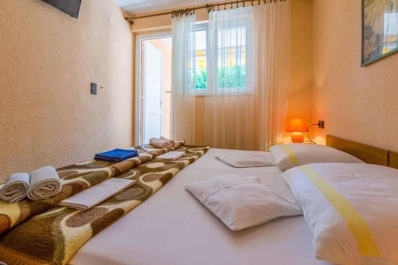 Apartments In Crikvenica 39342 Croatia