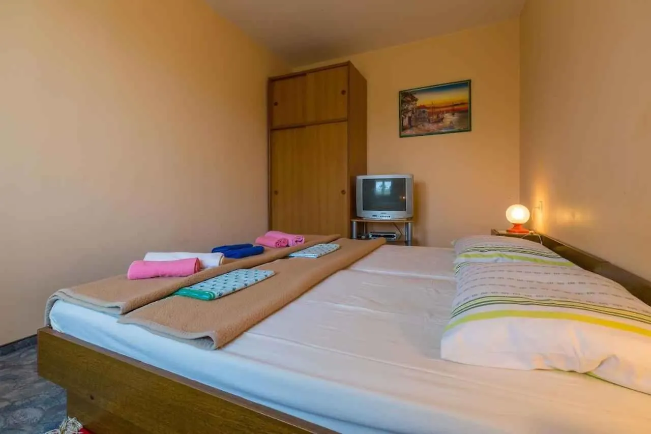 Apartments In Crikvenica 39342